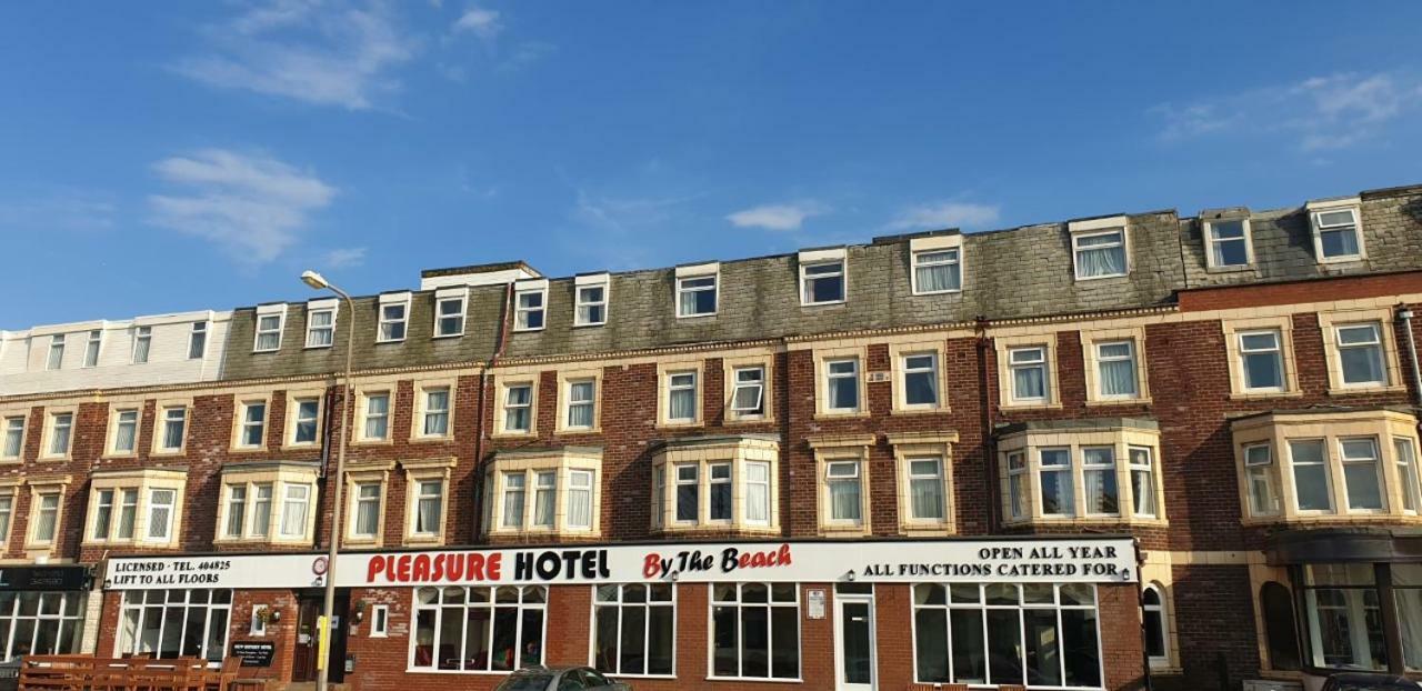 Pleasure Hotel By The Beach. Blackpool Exterior photo